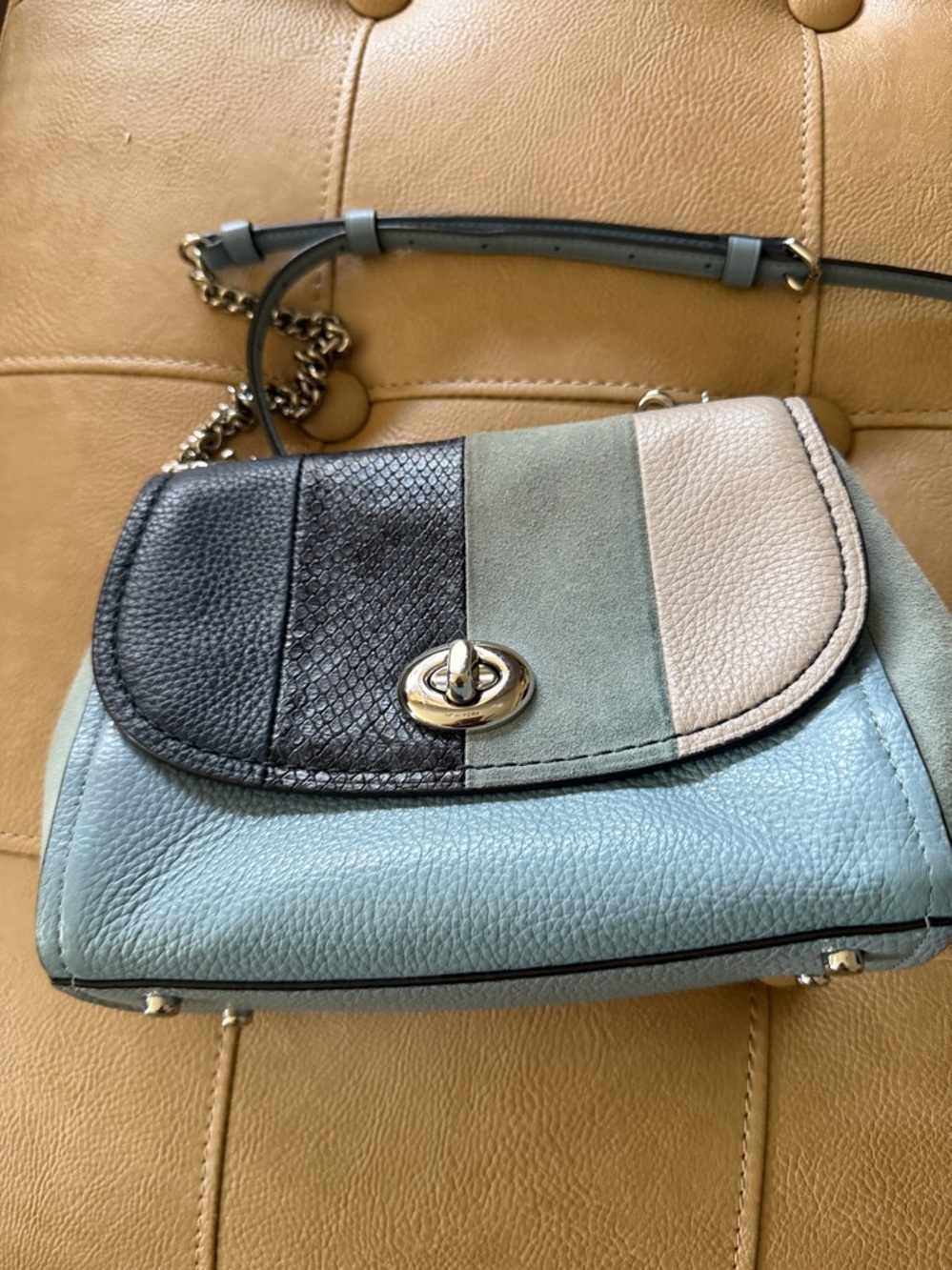 Coach Faye crossbody blue suede, snake python, embossed leather turn lock - Picture 13 of 14